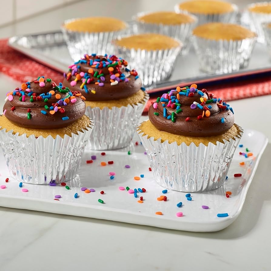 Amazon Reynolds Kitchens Jumbo Cupcake Liners Foil 24 Count 