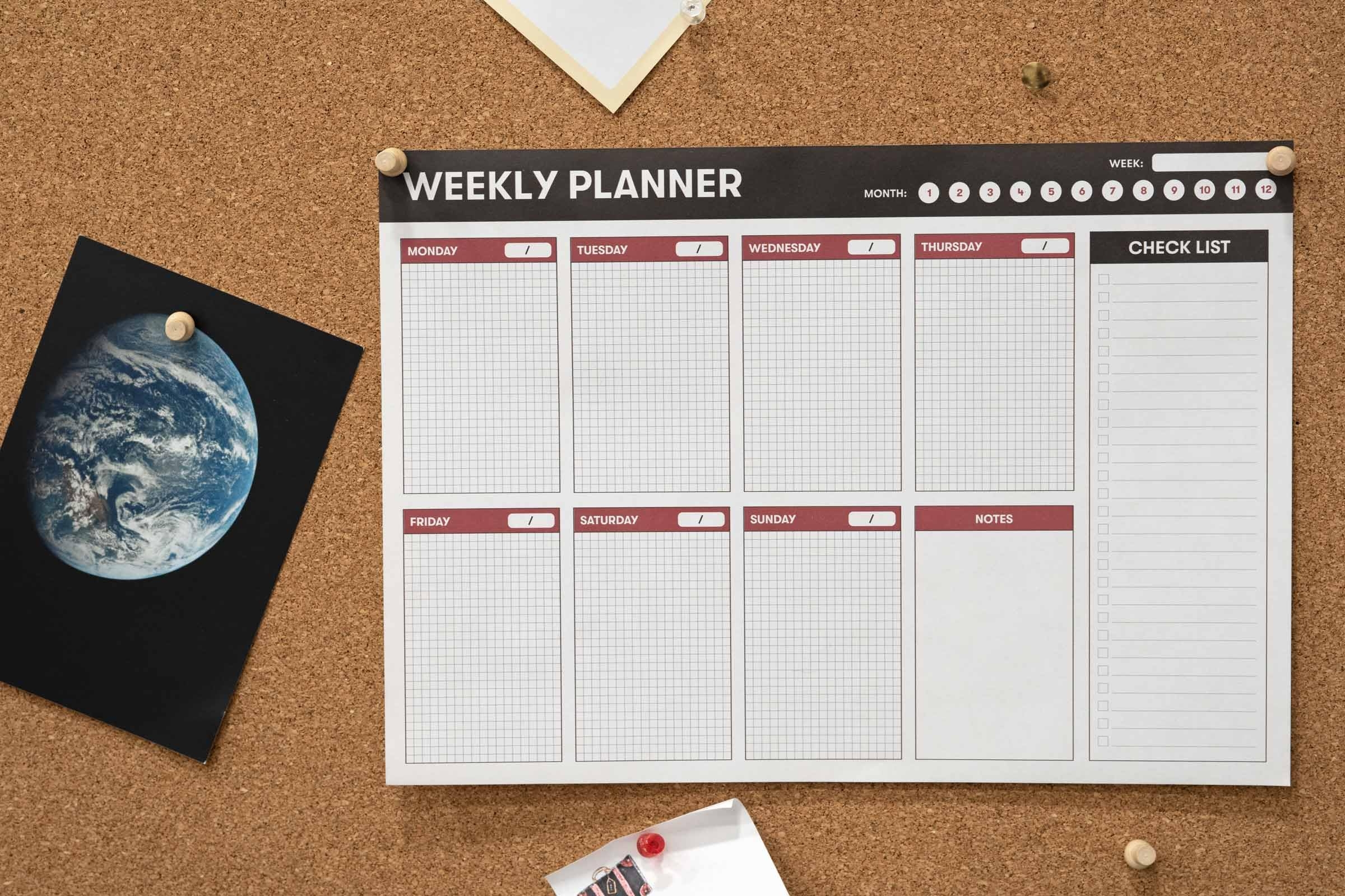 Grupo Erik Weekly Planner Pad A4 Calendar Planner Table Planner A4 Desk Calendar Without Date Desk Pad Paper Amazon de Stationery amp Office 